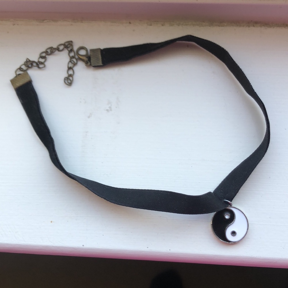 Choker Necklace
